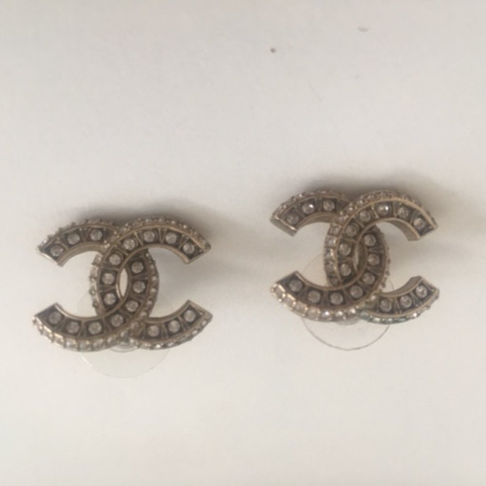 CHANEL Large CC Crystal Earrings
